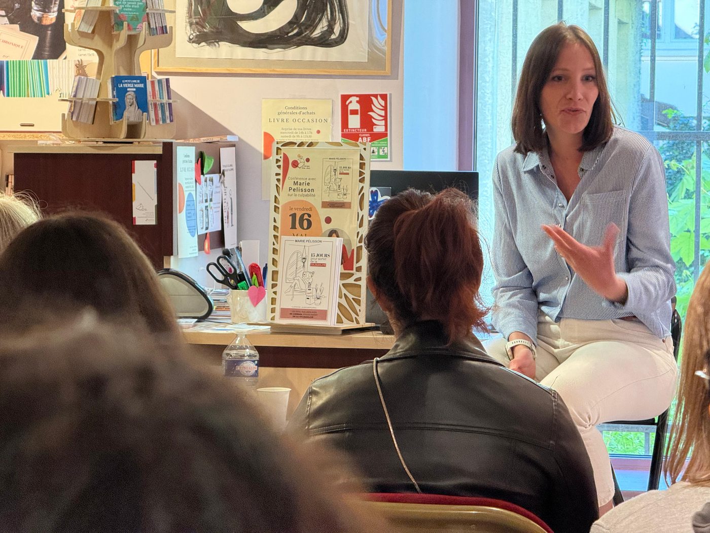 Marie Pélisson en conférence sur la culpabilité